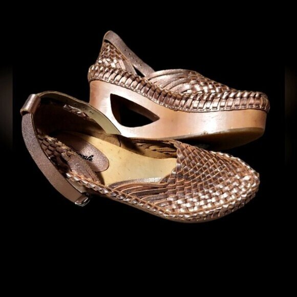 Free People  Rose Gold Teagan Huarache Platform Clogs Womens Sz 7.5 - Picture 7 of 11